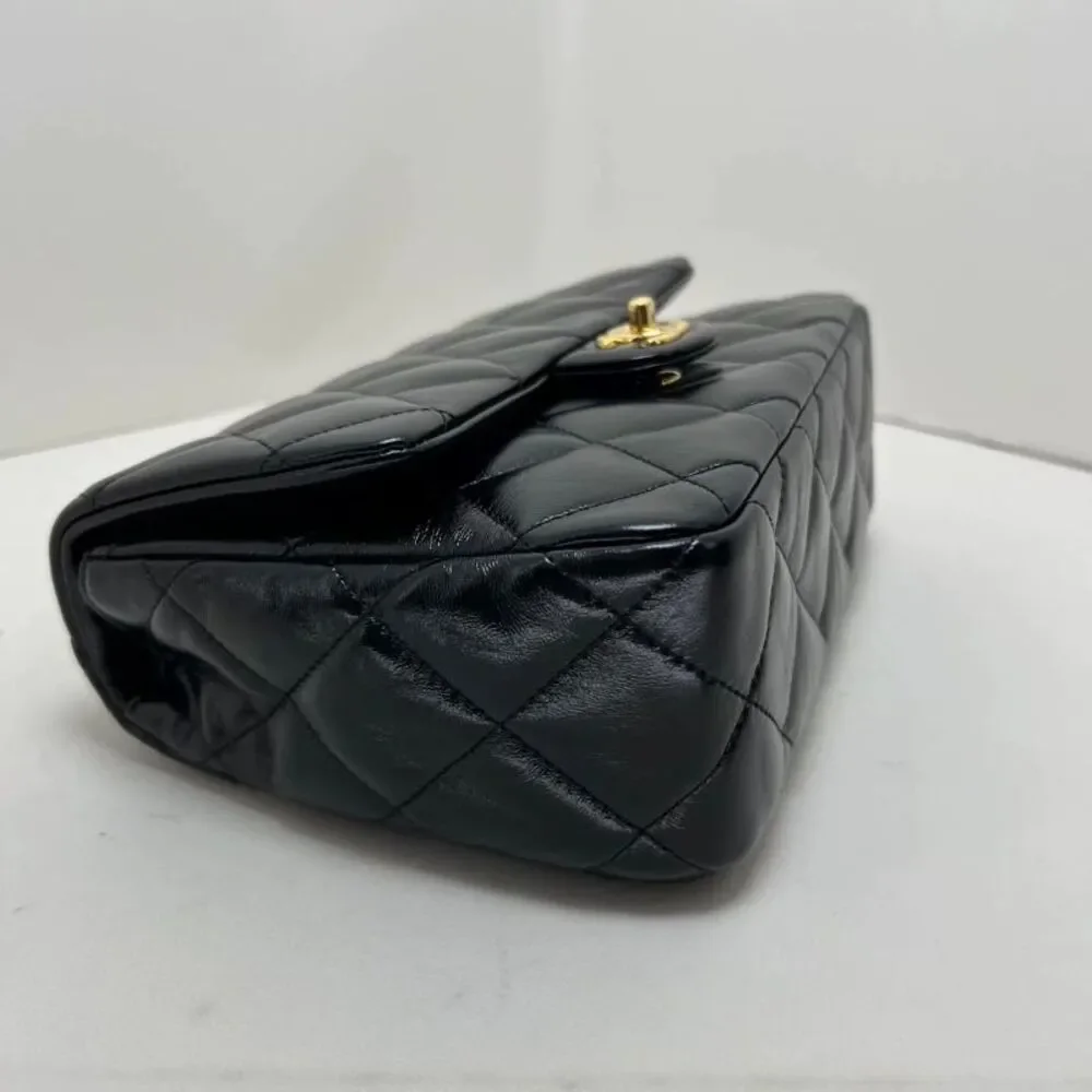 CHANEL brand color